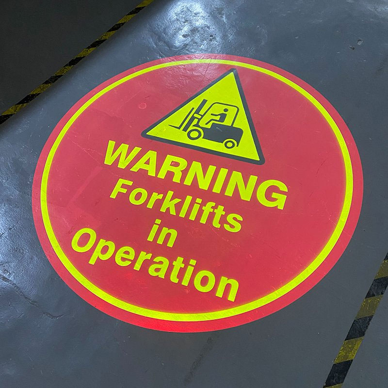 Industrial Hazard Marker Projector:Works Quickly to Casts Bold Warning Graphics for Instant Visibility,Enhances Safety in Manufacturing,Logistics,Construction–Ideal for Dim or Busy Zones.