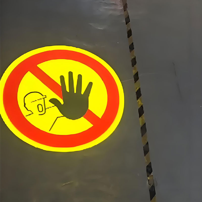 Why Your Warehouse Needs a Safety Sign Projector – Data on Accident Prevention
